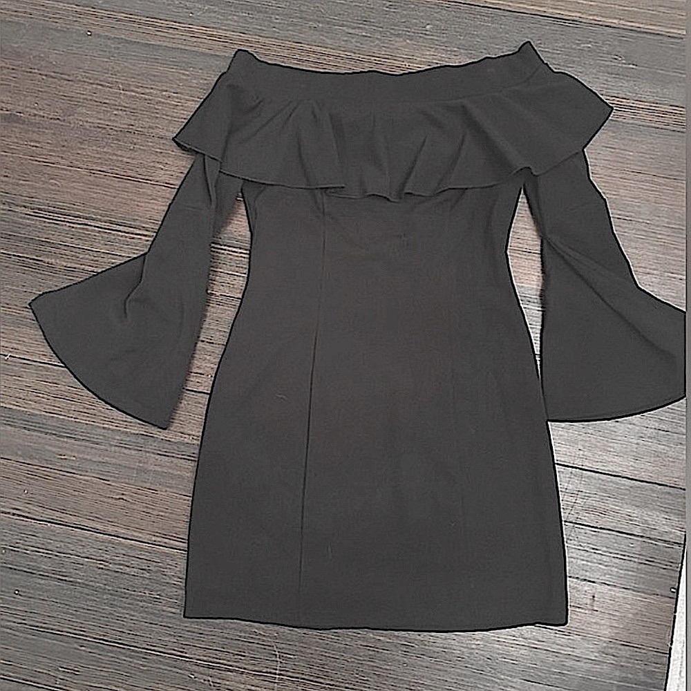 AQUA women's off the shoulder black cocktail dress ruffle/bell sleeves. Size: XS